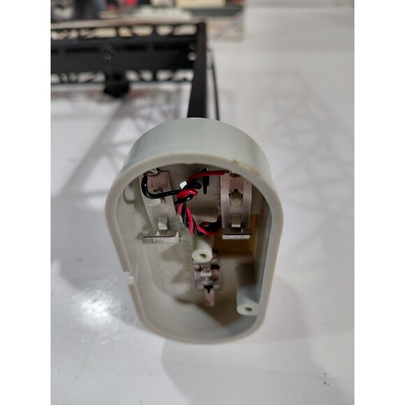 Lionel 6-12724 O Gauge Model Railroad Accessory Operating Signal Bridge w/Box - Picture 10 of 15